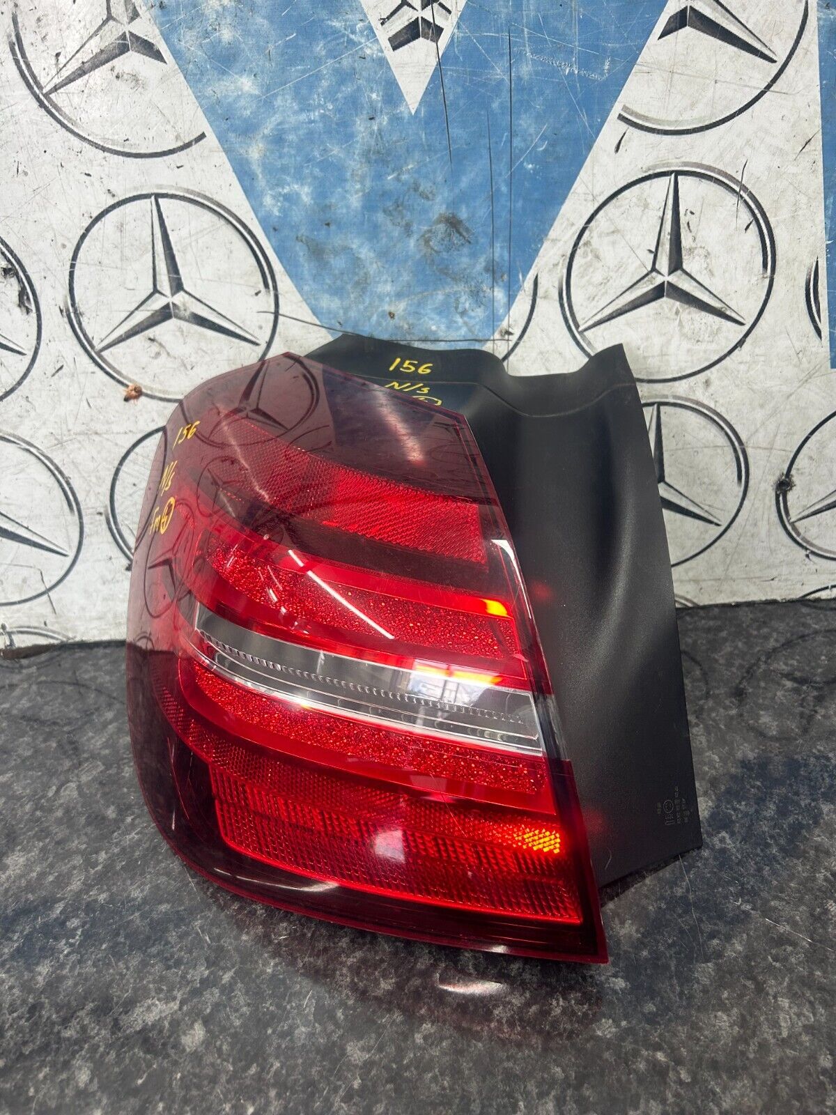 17-19 MERCEDES GLA X156 AMG LED REAR LEFT OUTER LIGHT TAIL LAMP A1569069700 FMT4