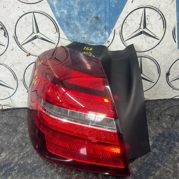 17-19 MERCEDES GLA X156 AMG LED REAR LEFT OUTER LIGHT TAIL LAMP A1569069700 FMT4