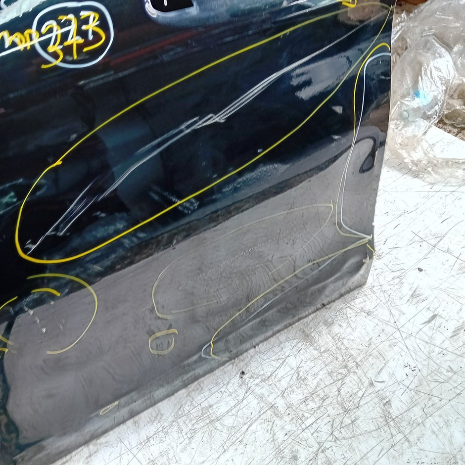 MERCEDES C-CLASS W205 SLN PASSENGE FRONT DOOR NSF BLACK 2014 ON FMD373