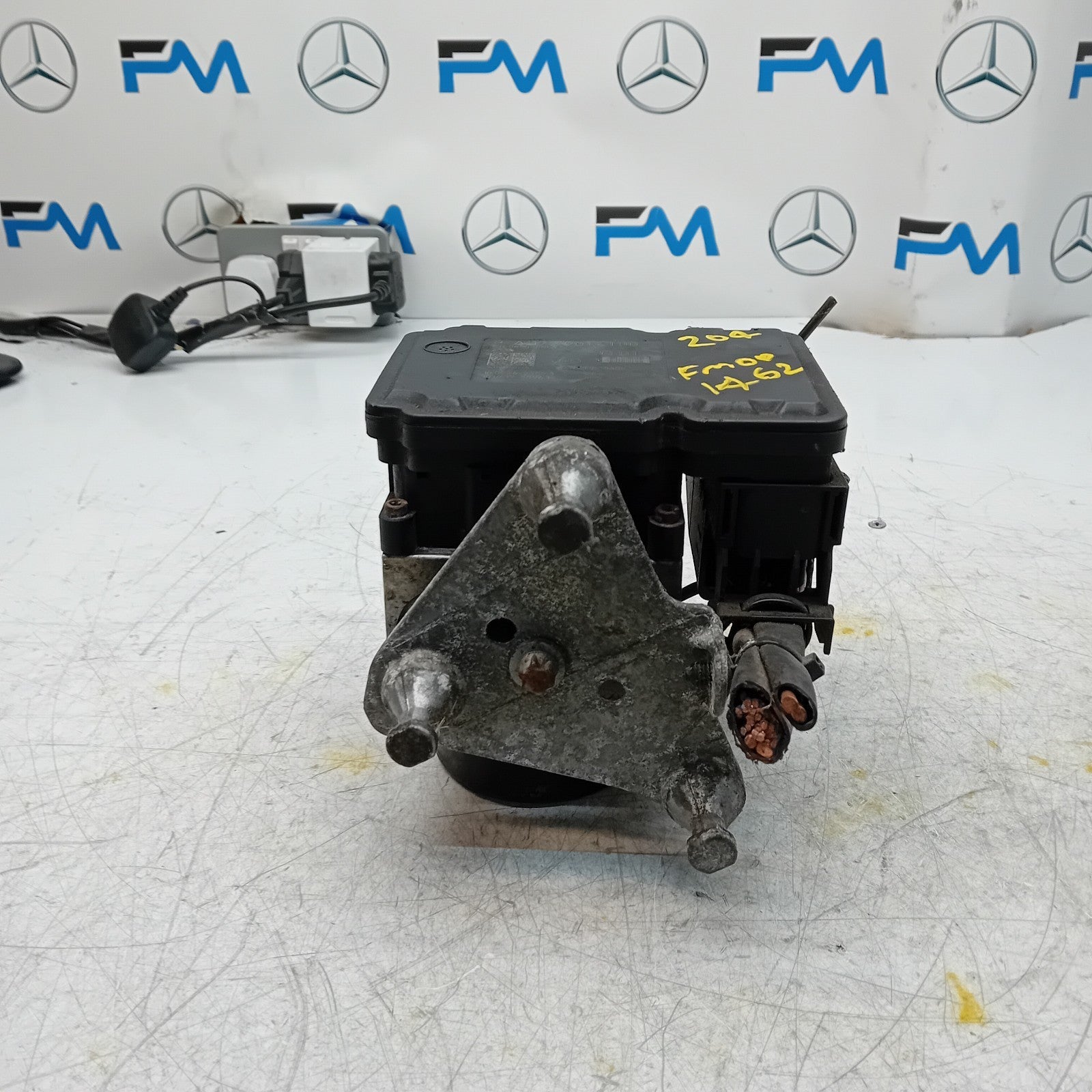 MERCEDES BENZ C-C-CLASS W204 ABS PUMP CONTROL MODULE UNIT A1729011400 FM001462