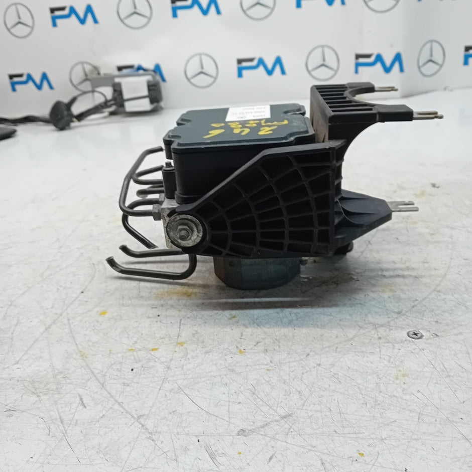 MERCEDES BENZ B-CLASS W246 ABS PUMP CONTROL MODULE UNIT A0084317512 FM001460