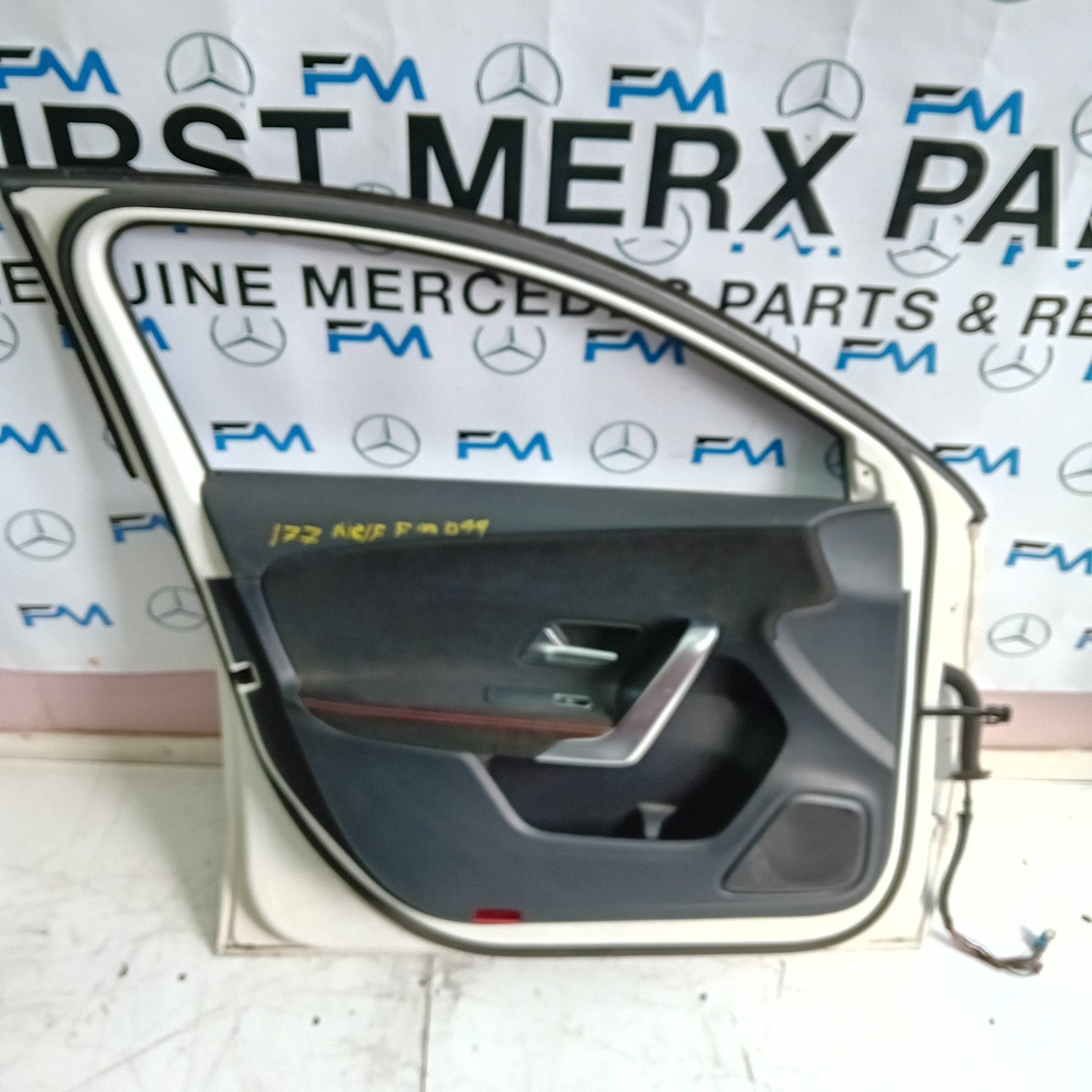 MERCEDES BENZ  A-CLASS W177 PASSENGER SIDE FRONT DOOR N/S/F COMPLETE WHITE FMD49