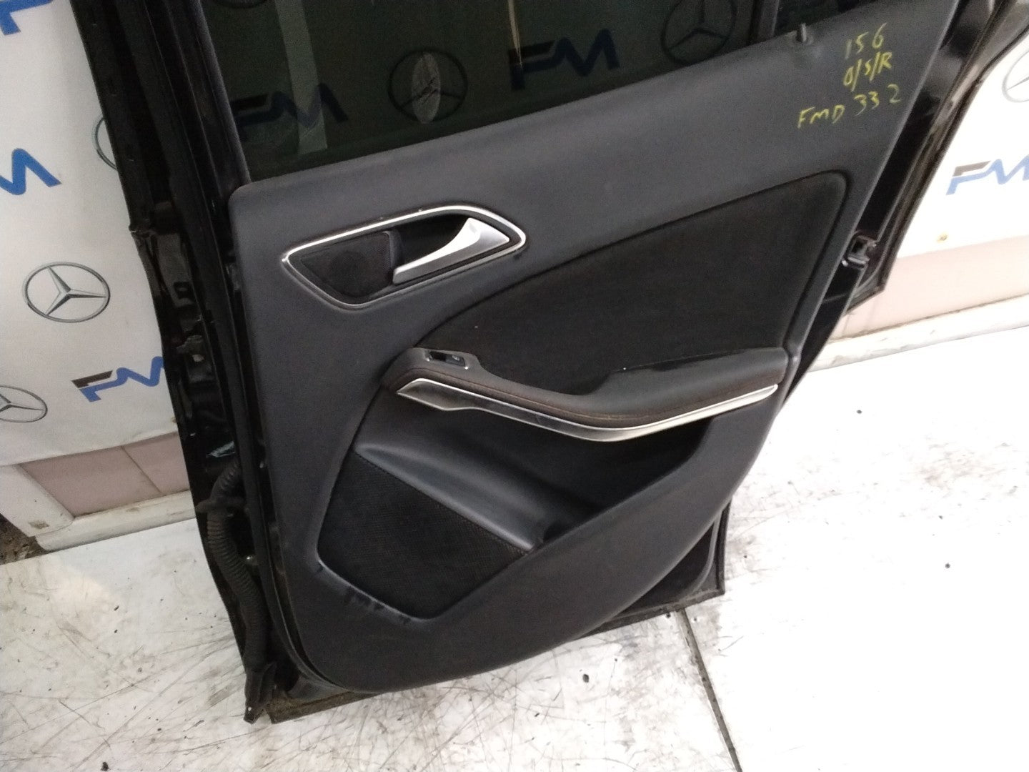 MERCEDES BENZ GLA X156 DRIVER REAR DOOR OSR BLACK 2014-16 COMPLETE FMD332