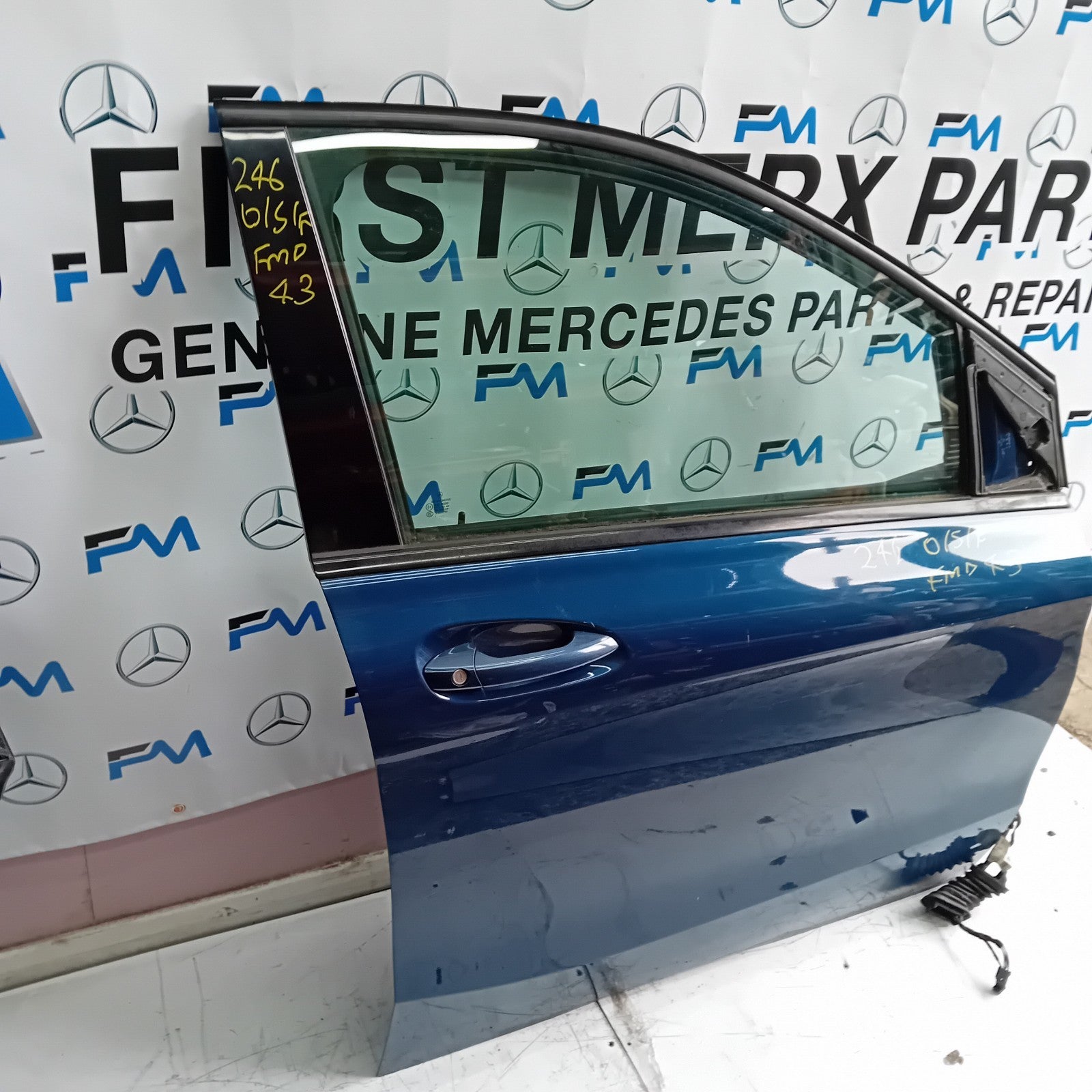 MERCEDES BENZ B-CLASS W246 DRIVER SIDE FRONT DOOR O/S/F COMPLETE BLUE FMD43