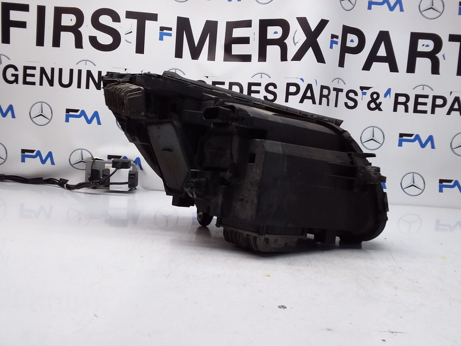 2014 MERCEDES C-CLASS W205 HEADLIGHT PASSENGER NS A1698201361 FMH138