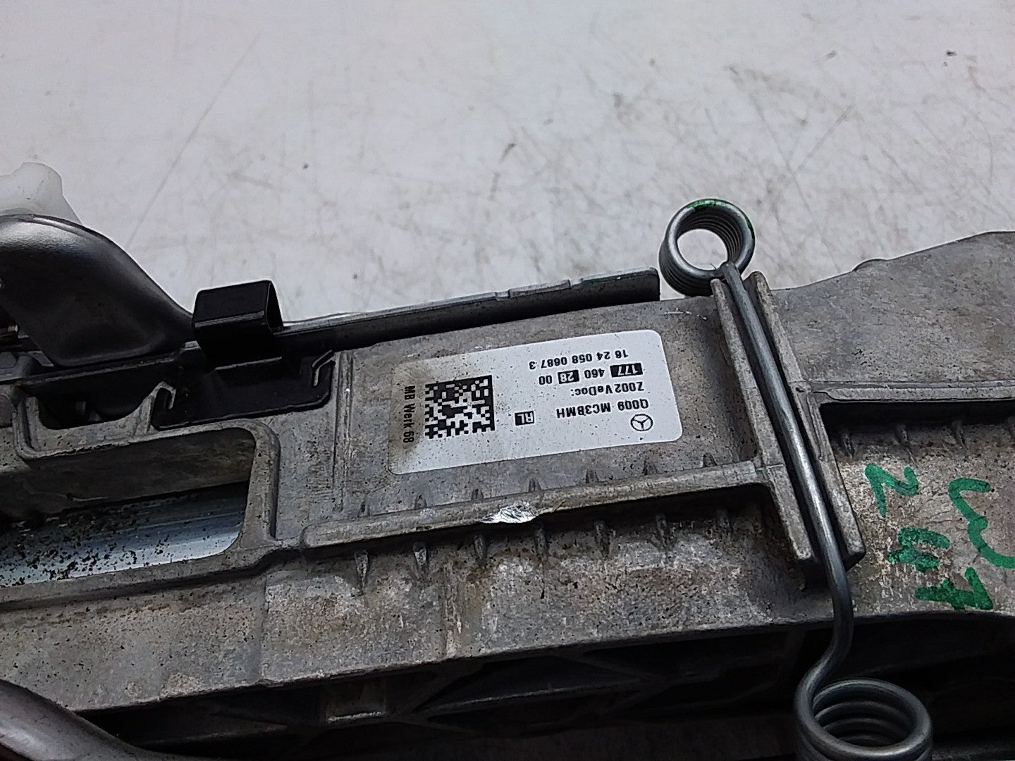 MERCEDES BENZ  B-CLASS W247  ADJUSTABLE STEERING COLUMN A2474608900 FMR490