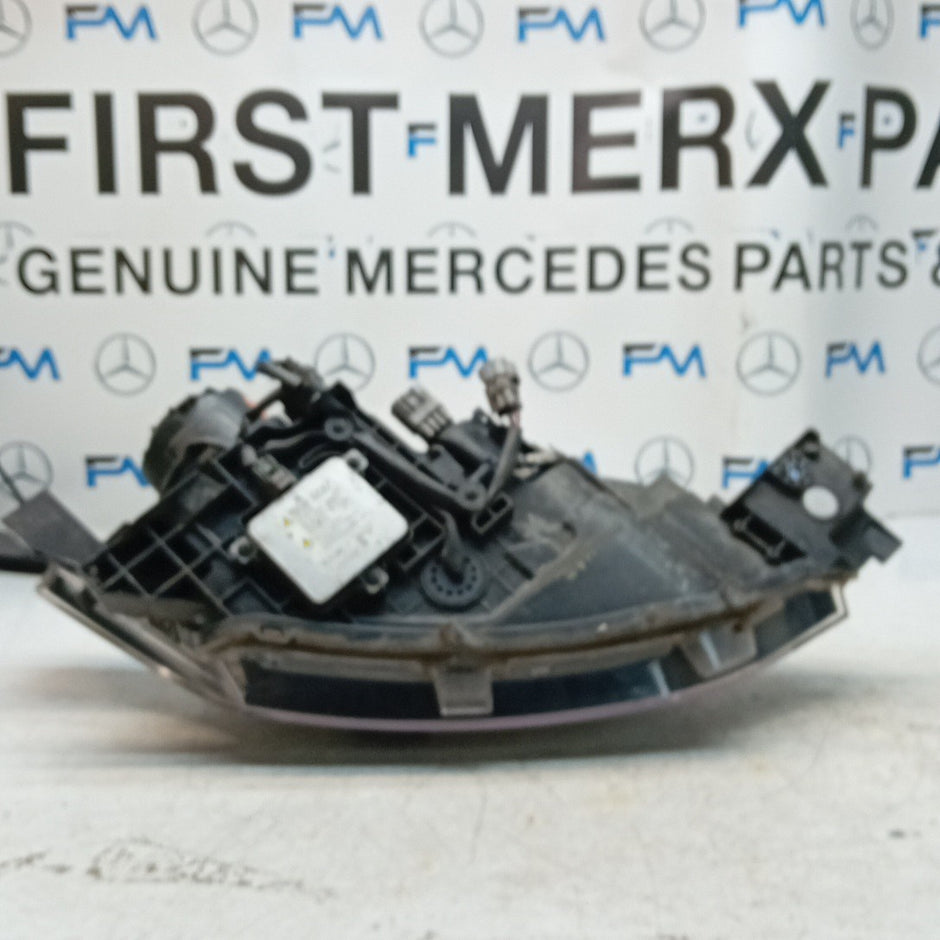 MITSUBISHI OUTLANDER MK3 2015 HEADLIGHT PASSENG NS LEFT L0094E U4YM 1U64 FMH196