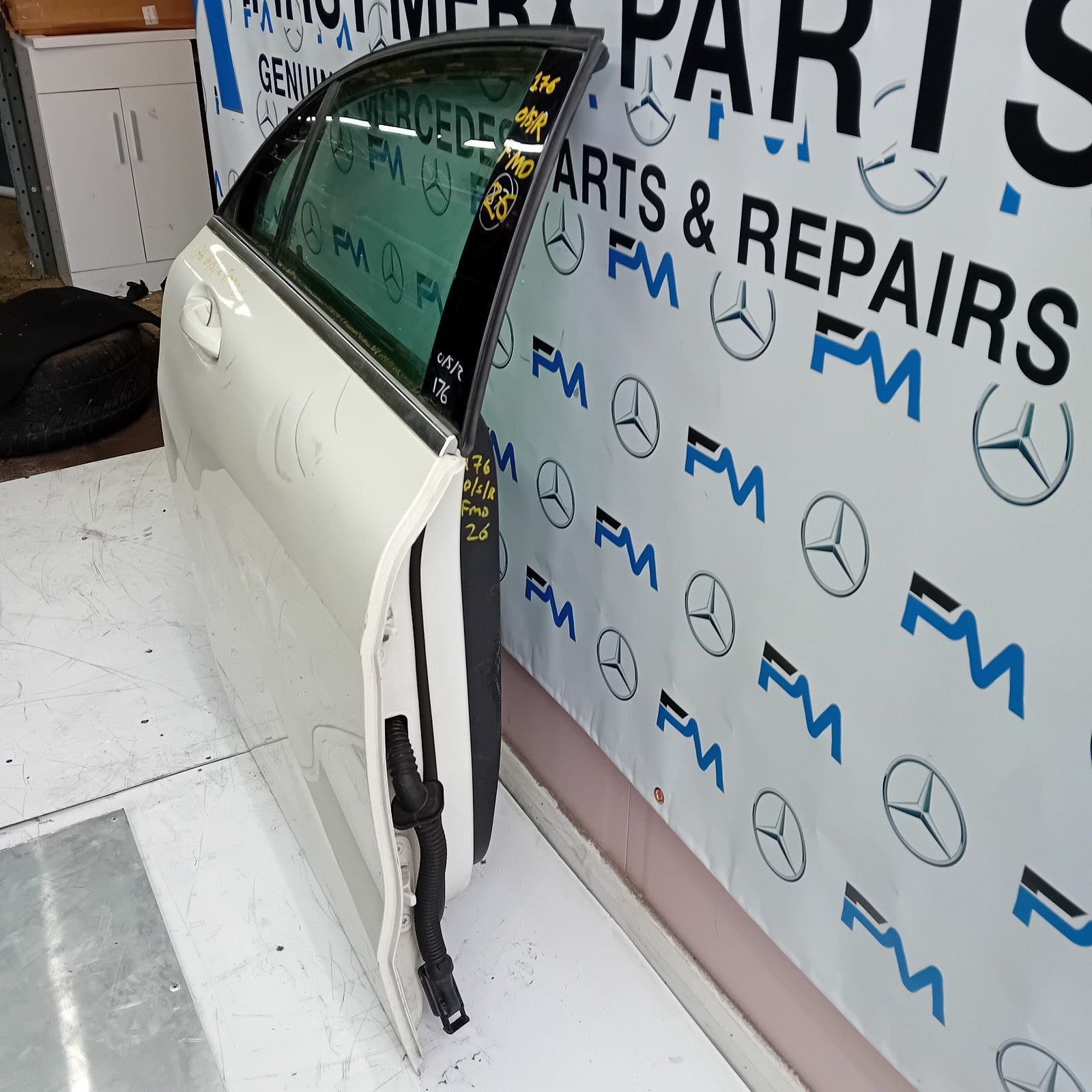 MERCEDES BENZ A-CLASS W176 DRIVER REAR DOOR (OFF SIDE REAR) WHITE FMD26