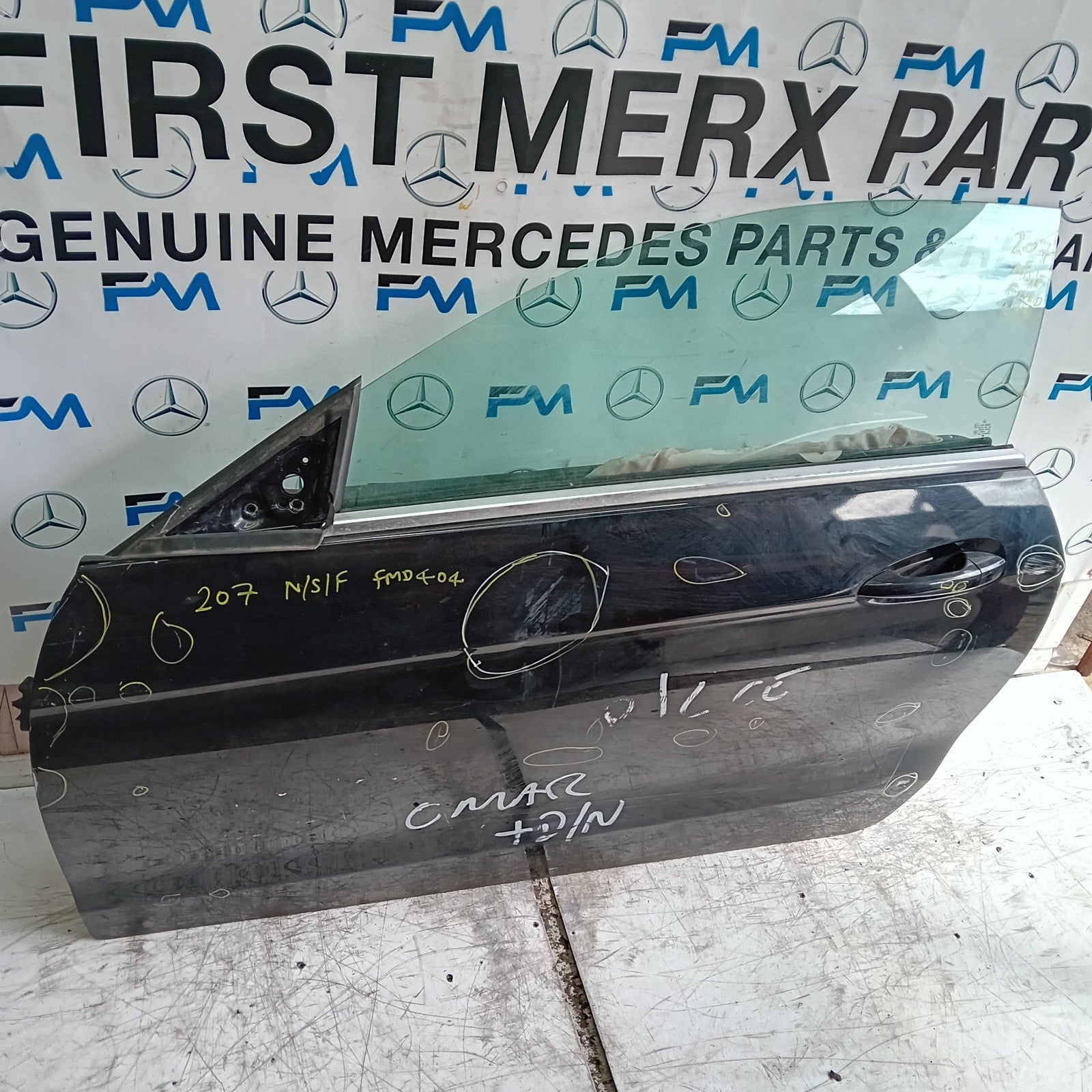 MERCEDES E-CLASS C207 CP PASSENGER FRONT DOOR NSF 2009-16 BLACK COMPLETE FMD404