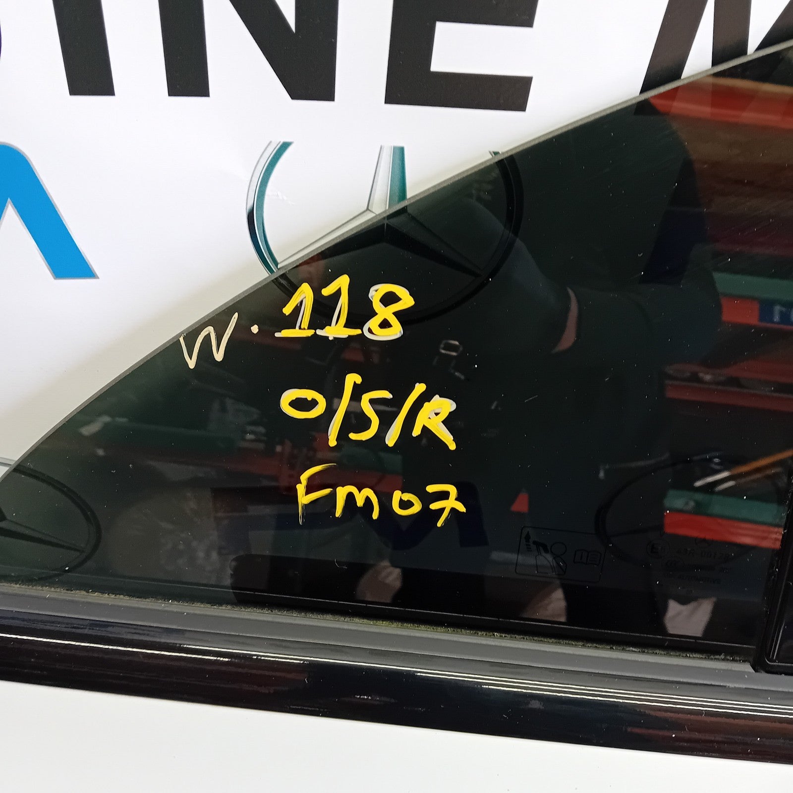 MERCEDES BENZ CLA-CLASS  W118 DRIVER SIDE FRONT DOOR ( OFF SIDE FRONT ) FM07