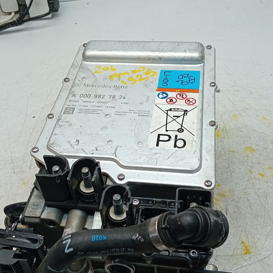 MERCEDES BENZ  C-CLASS W206 HYBRID LION MHEV BATTERY A0009827824 FM001325