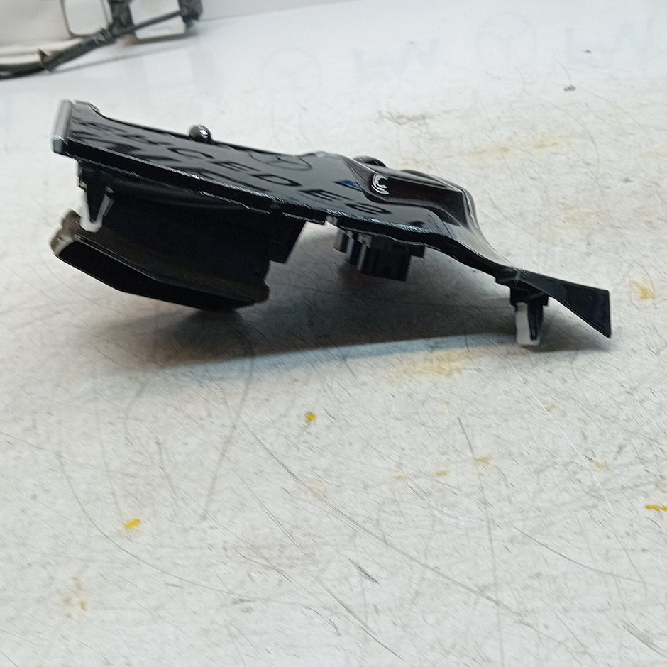 MITSUBISHI OUTLANDER MK3 DASHBOARD AIR VENT + SWITCH 8030A202 FM001612