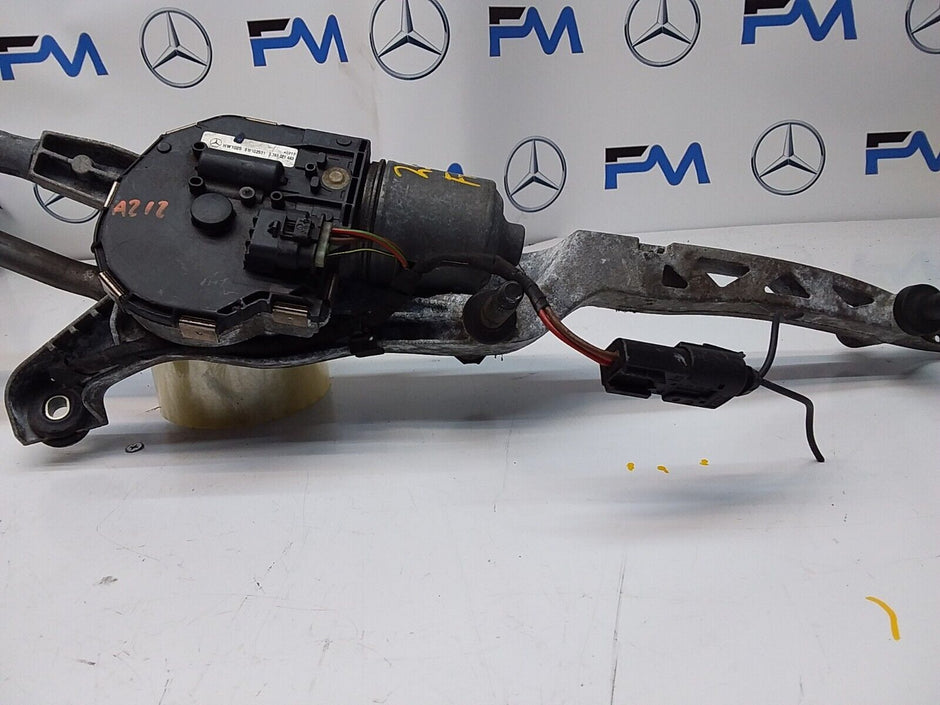 MERCEDES E-CLASS 2014 W212 A2128201340 FRONT WIPER MOTOR  FM00171