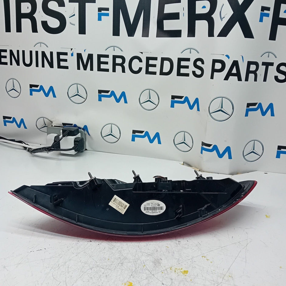 MERCEDES C-CLASS W205 COUPE 2018 REAR PASSENGER N/S TAIL LIGHT A2059063105 FMT38