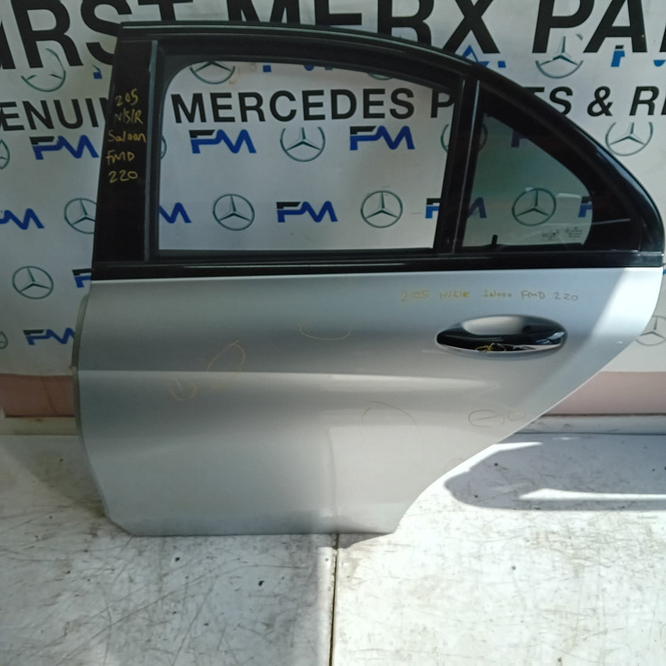 MERCEDES C-CLASS W205 SLN PASSENGER REAR DOOR NSR SILVER 2014 ON COMPLETE FMD220