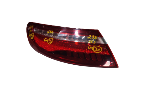 MERCEDES E CLASS W238 COUPE PASSENGER SIDE REAR LIGHT A2389062001 FM30