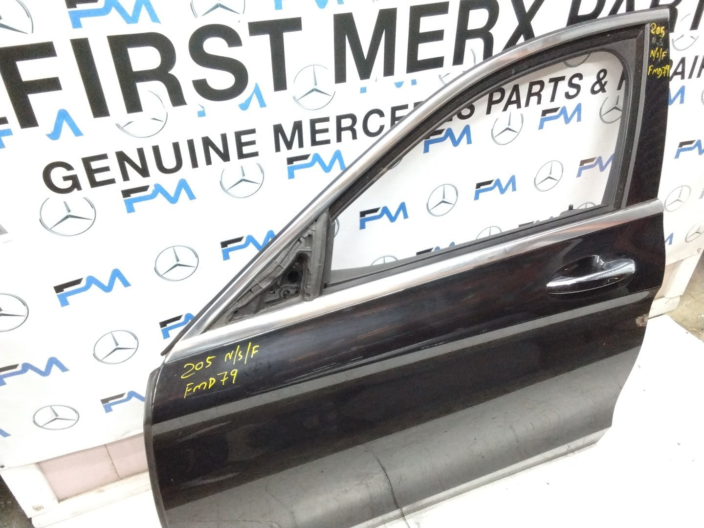 MERCEDES BENZ C-CLASS W205 PASSENGER SIDE FRONT DOOR N/S/F COMPLETE BLACK FMD79