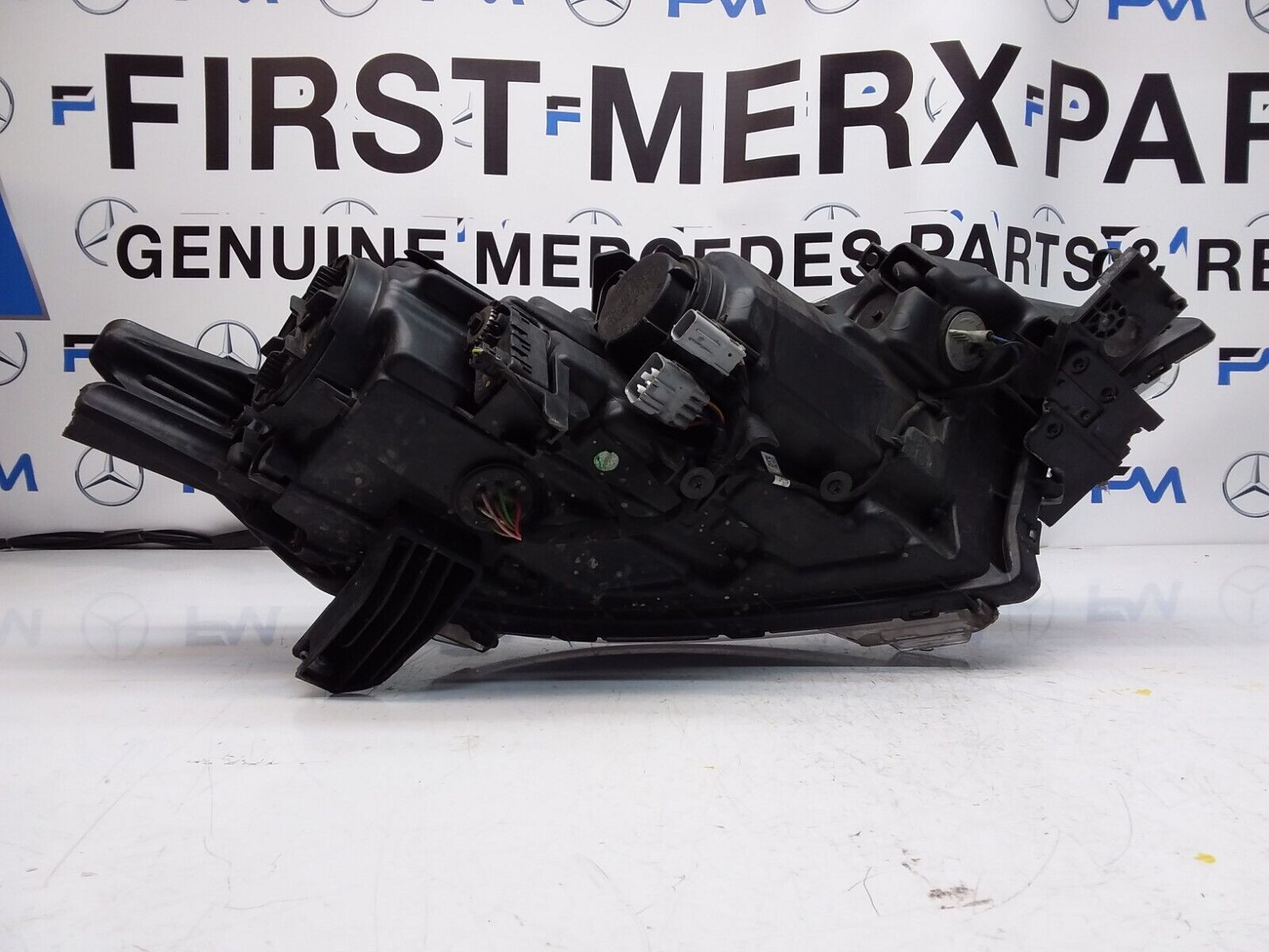 MITSUBISHI OUTLANDER MK3 2015 HEADLIGHT  PASSANGER SIDE LEFT L0094N087W FMH64