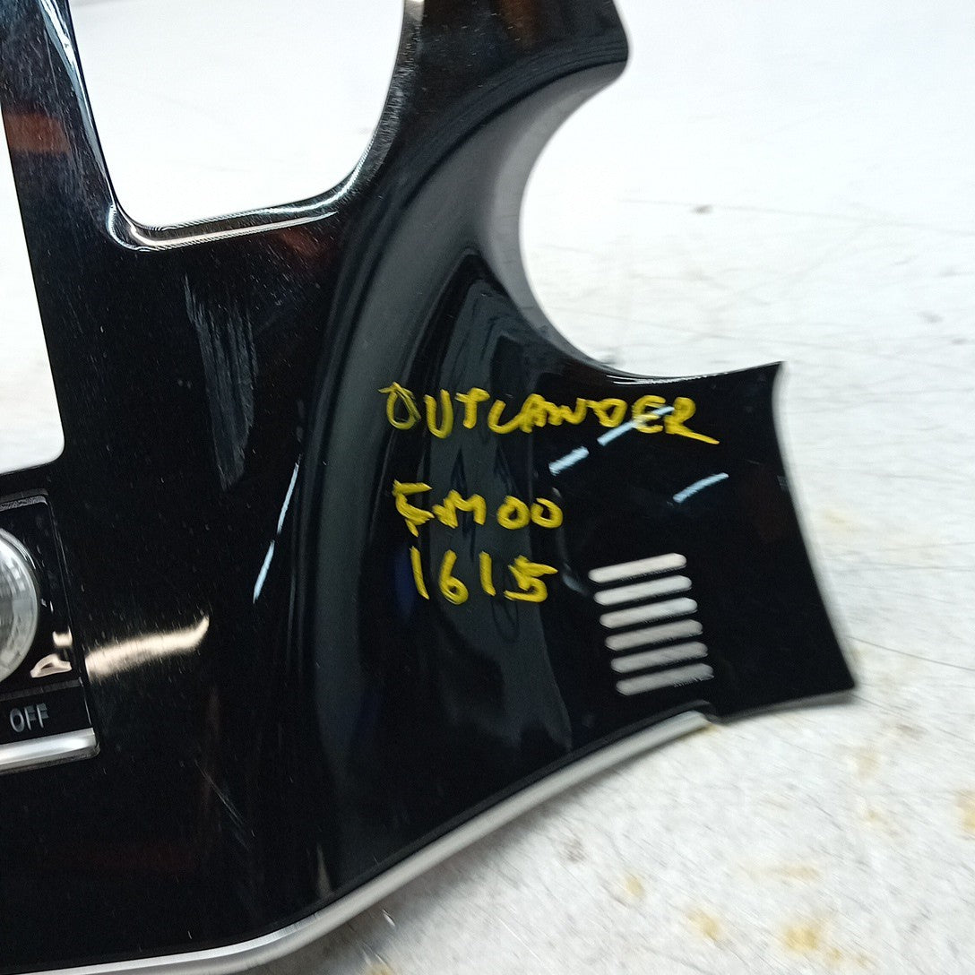 MITSUBISHI OUTLANDER DASHBOARD DISPLAY TRIM + SWITCH 8002C897 FM001615