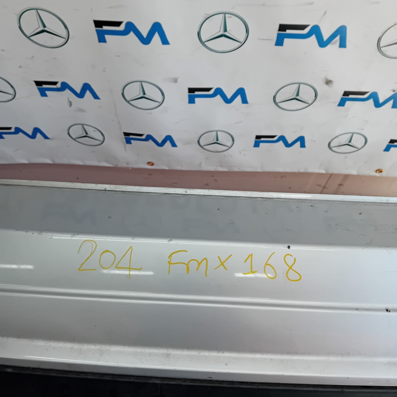 MERCEDES BENZ C-CLASS W204 REAR BUMPER A2048809042 2018 WHITE  FMX168
