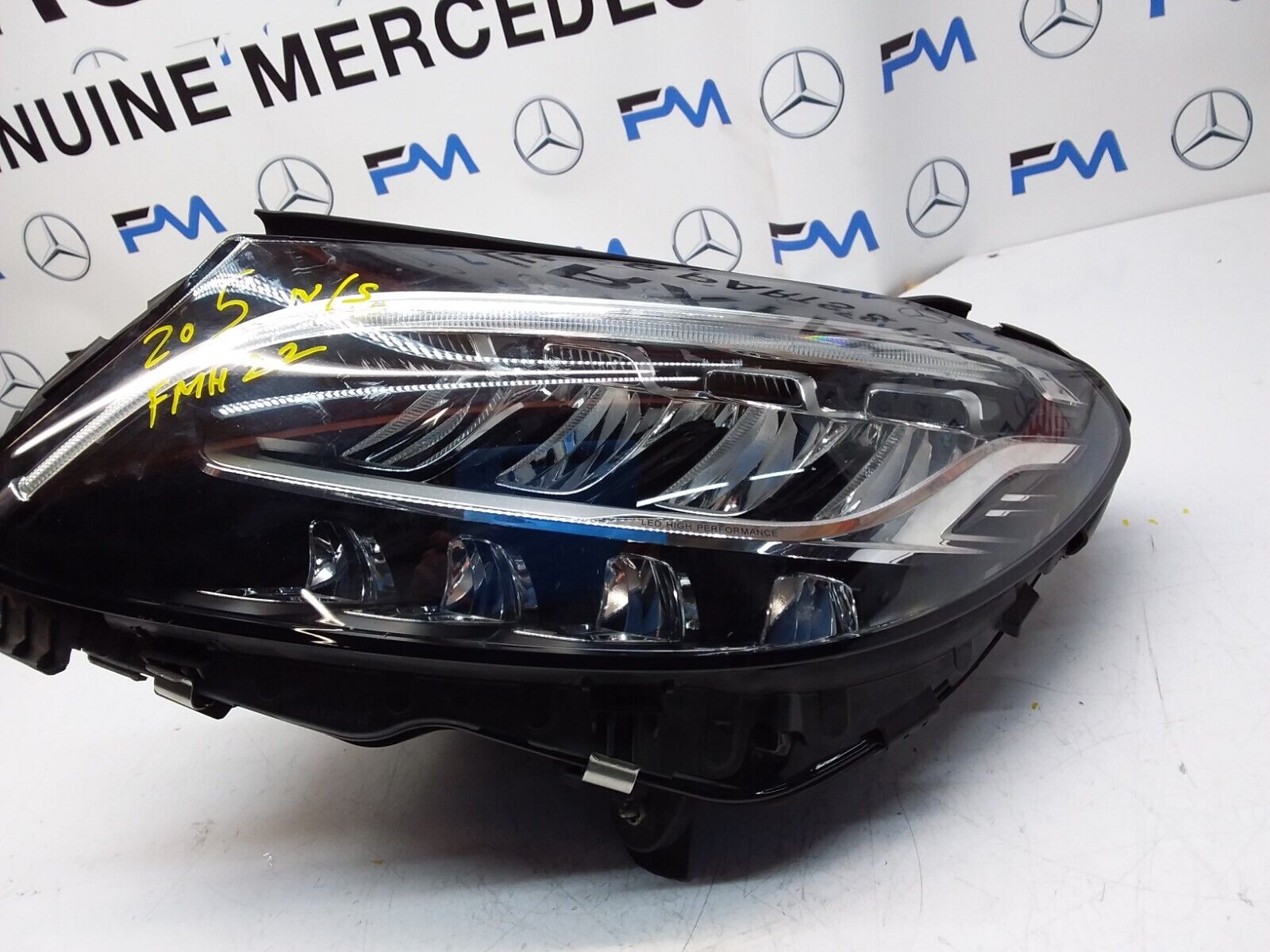 2019 MERCEDES C-CLASS W205 N/S Passenger Side Front Headlight A20539062506 FMH22