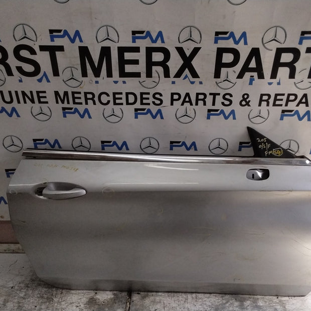 MERCEDES BENZ  C-CLS W205 DRIVER FRONT DOOR OSF SILVER 2014-21  FMD598