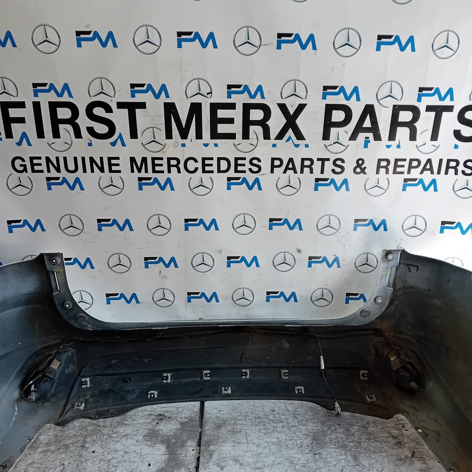 MITSUBISHI OUTLANDER MK3 REAR BUMPER WHITE 2013 COMPLETE FMX107