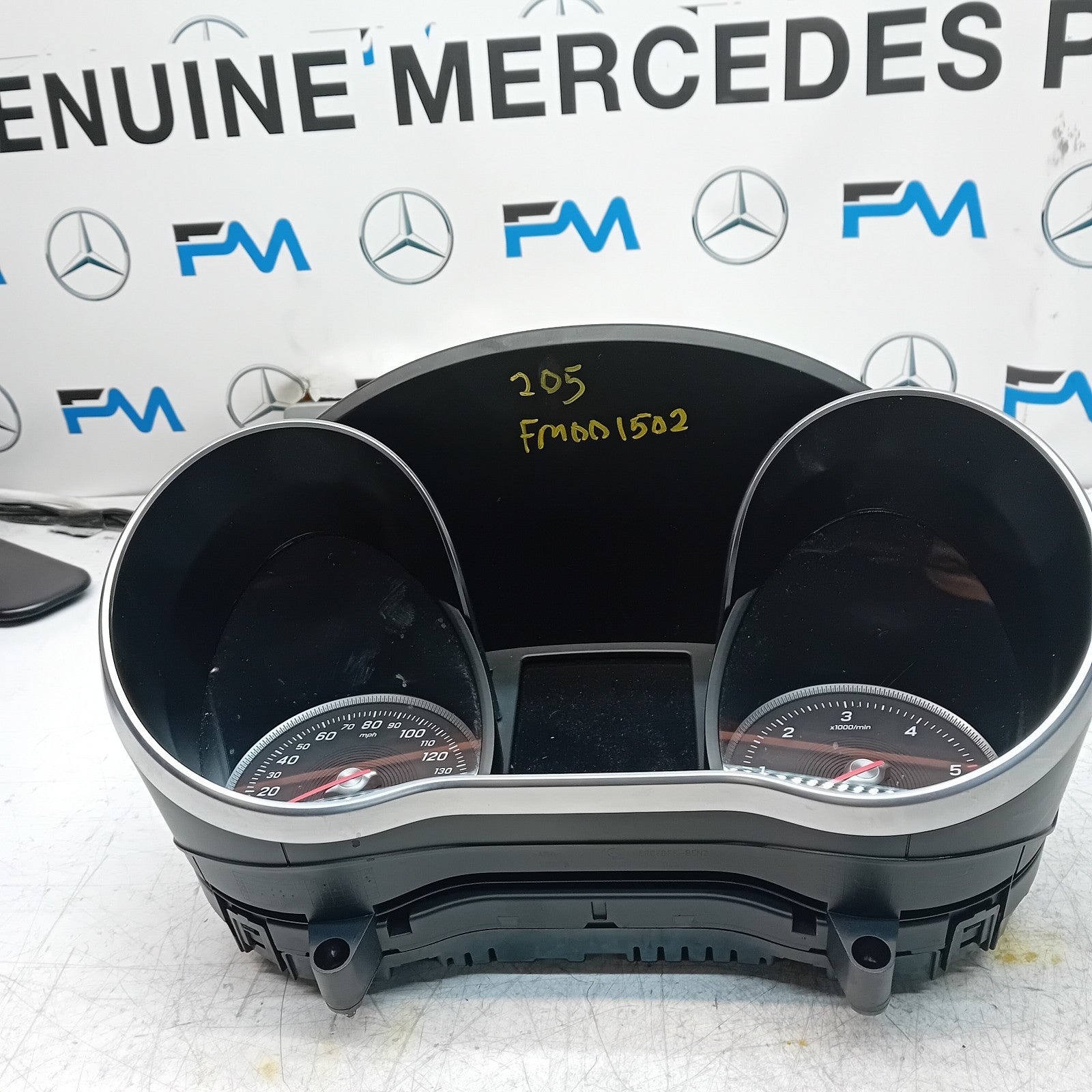 MERCEDES C-CLASS W205 SPEEDOMETER INSTRUMENT CLUSTER BLACK A2059003327 FM001502