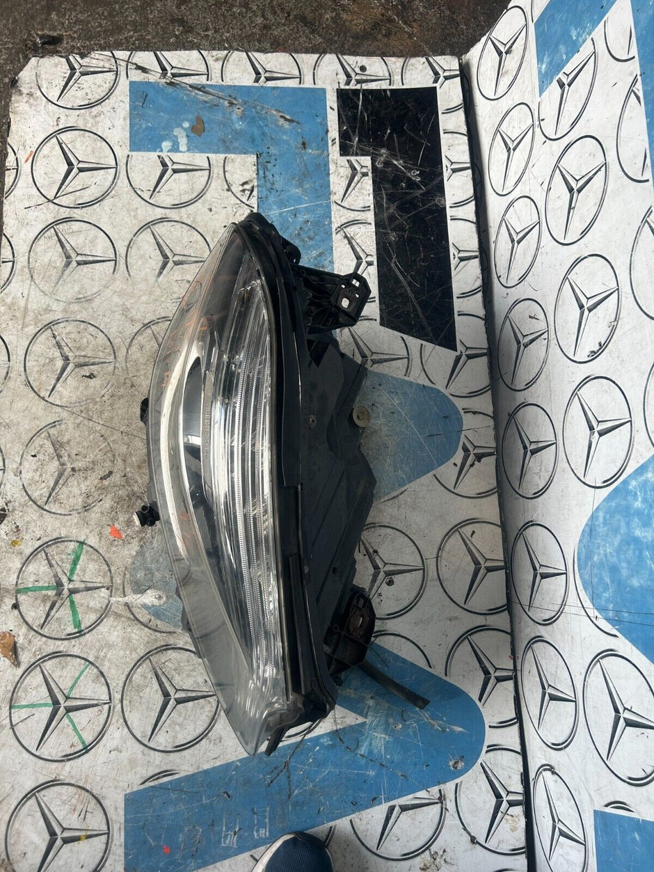 MERCEDES A CLASS 2012-2015 DRIVER SIDE HEADLIGHT  A1768203061 FMH14