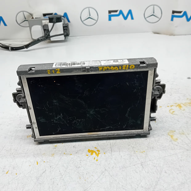 MERCEDES BENZ E-CLASS W212 SAT NAV DISPLAY SCREEN A2129007928 FM001210