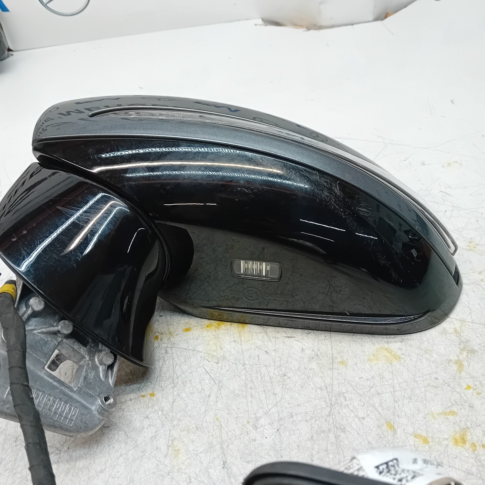 MERCEDES BENZ  E-CLASS W238 PASSENGER WING MIRROR NS GREY PL A2388101300 FMM79