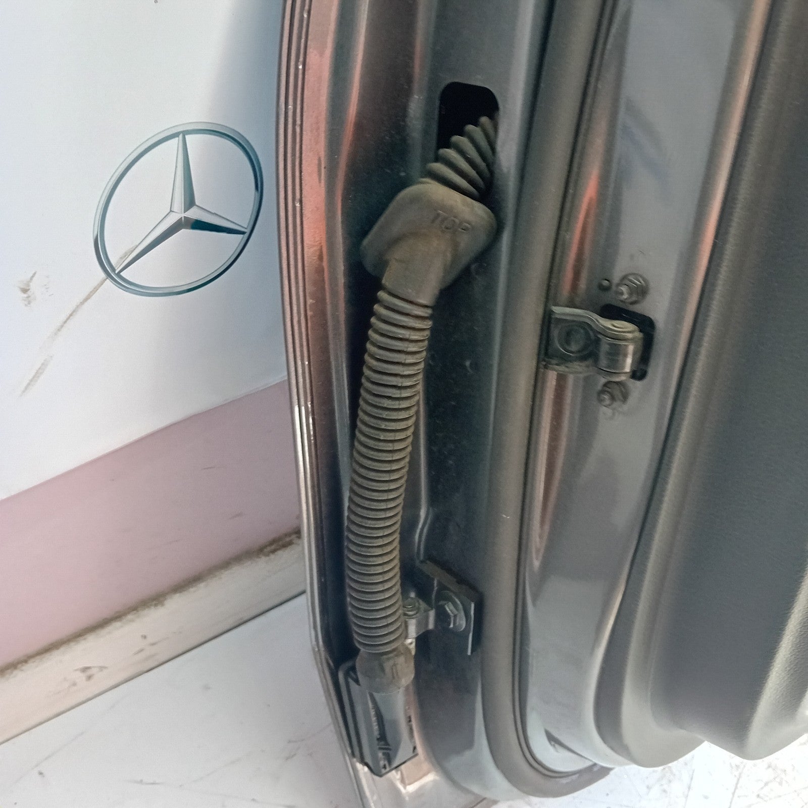 MERCEDES  A-CLASS W177 DRIVER SIDE REAR DOOR N/S/R COMPLETE GREY FMD115