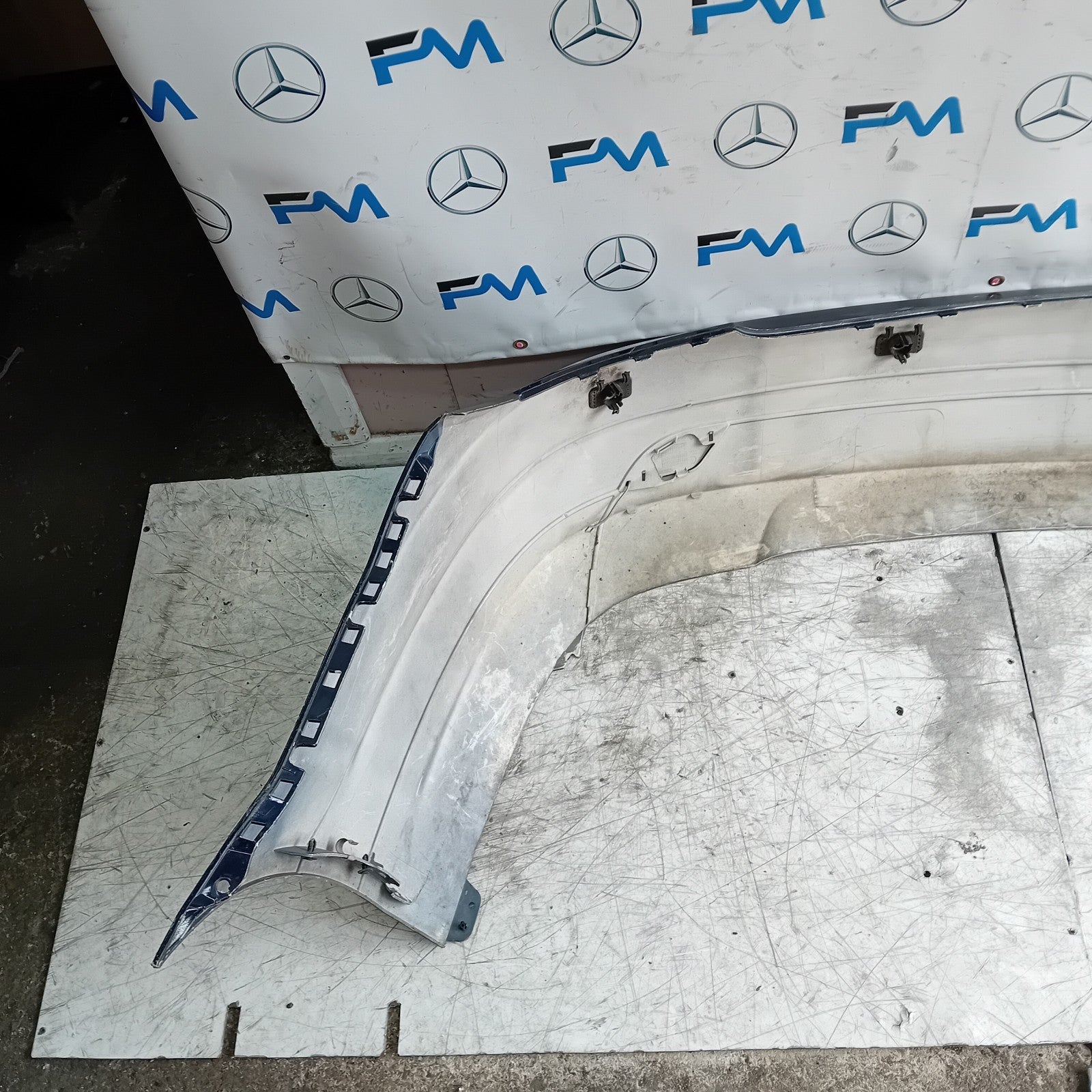 MERCEDES BENZ C-CLASS W204 REAR BUMPER BLUE 2011 A2048850025 FMX132
