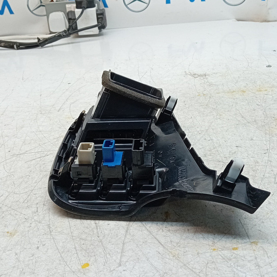 MITSUBISHI OUTLANDER MK3 DASHBOARD AIR VENT + SWITCH 8030A202 FM001612