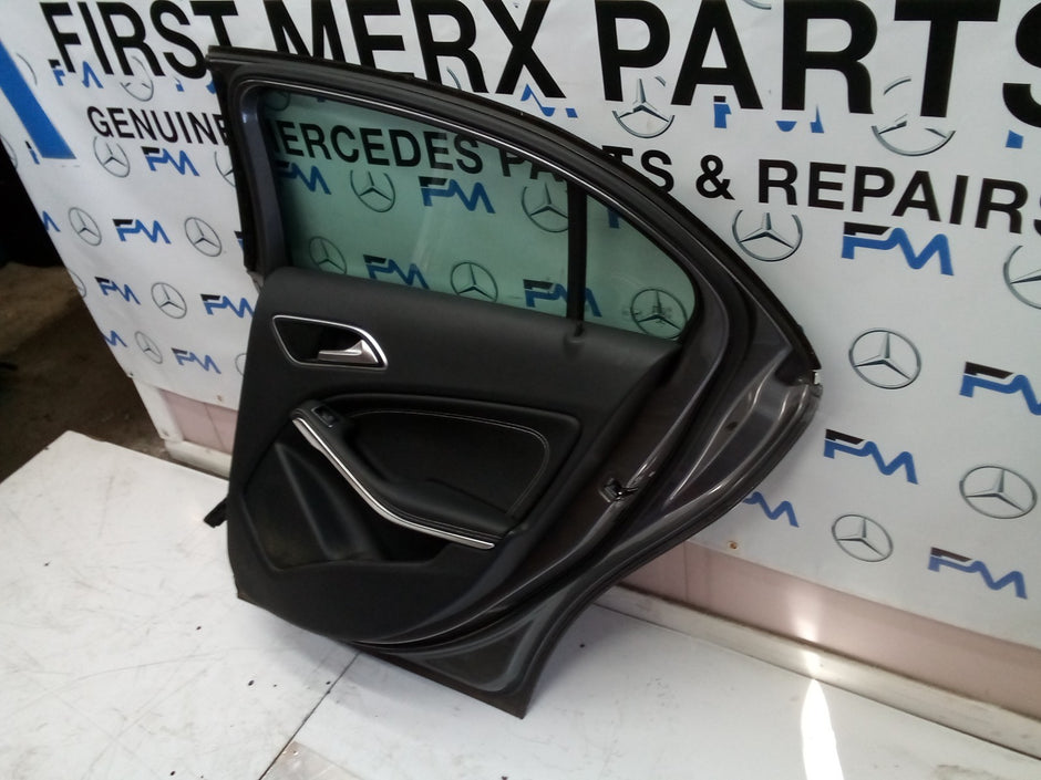 MERCEDES BENZ A CLASS W176 DRIVER SIDE REAR DOOR ( OFF SIDE REAR ) FMD20