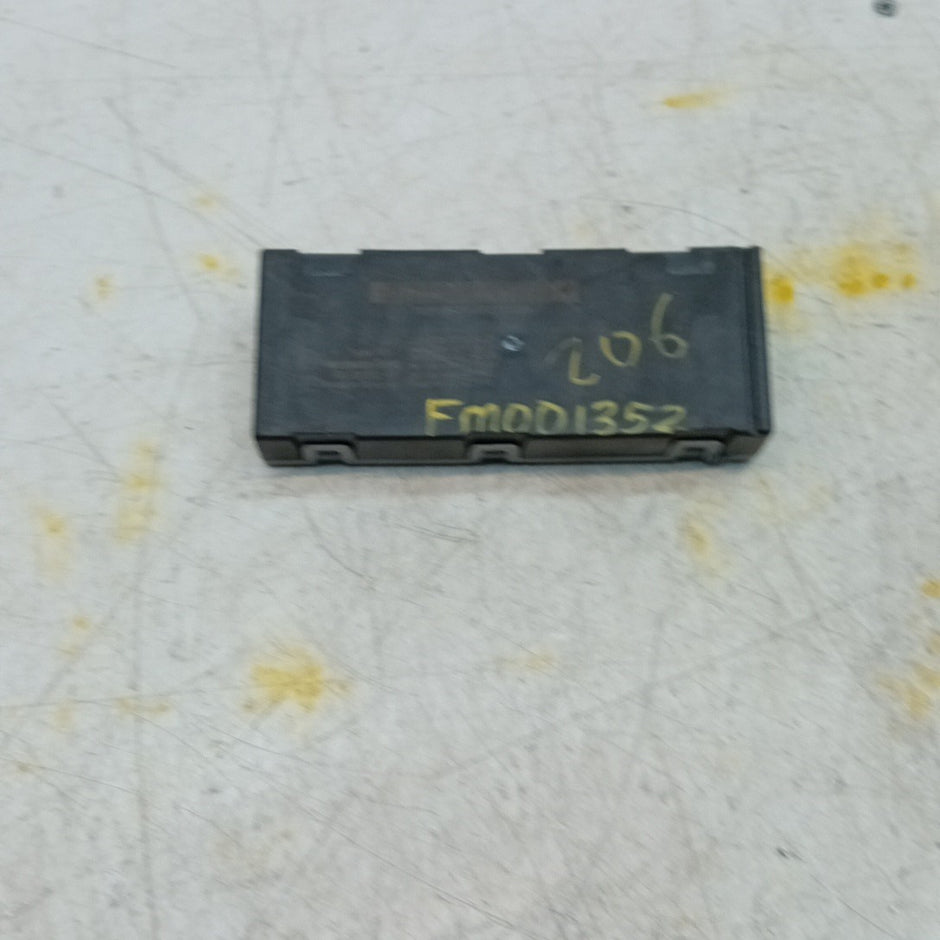 MERCEDES C-CLASS TAILGATE CONTROL MODULE W206 A2069005421  FM001352