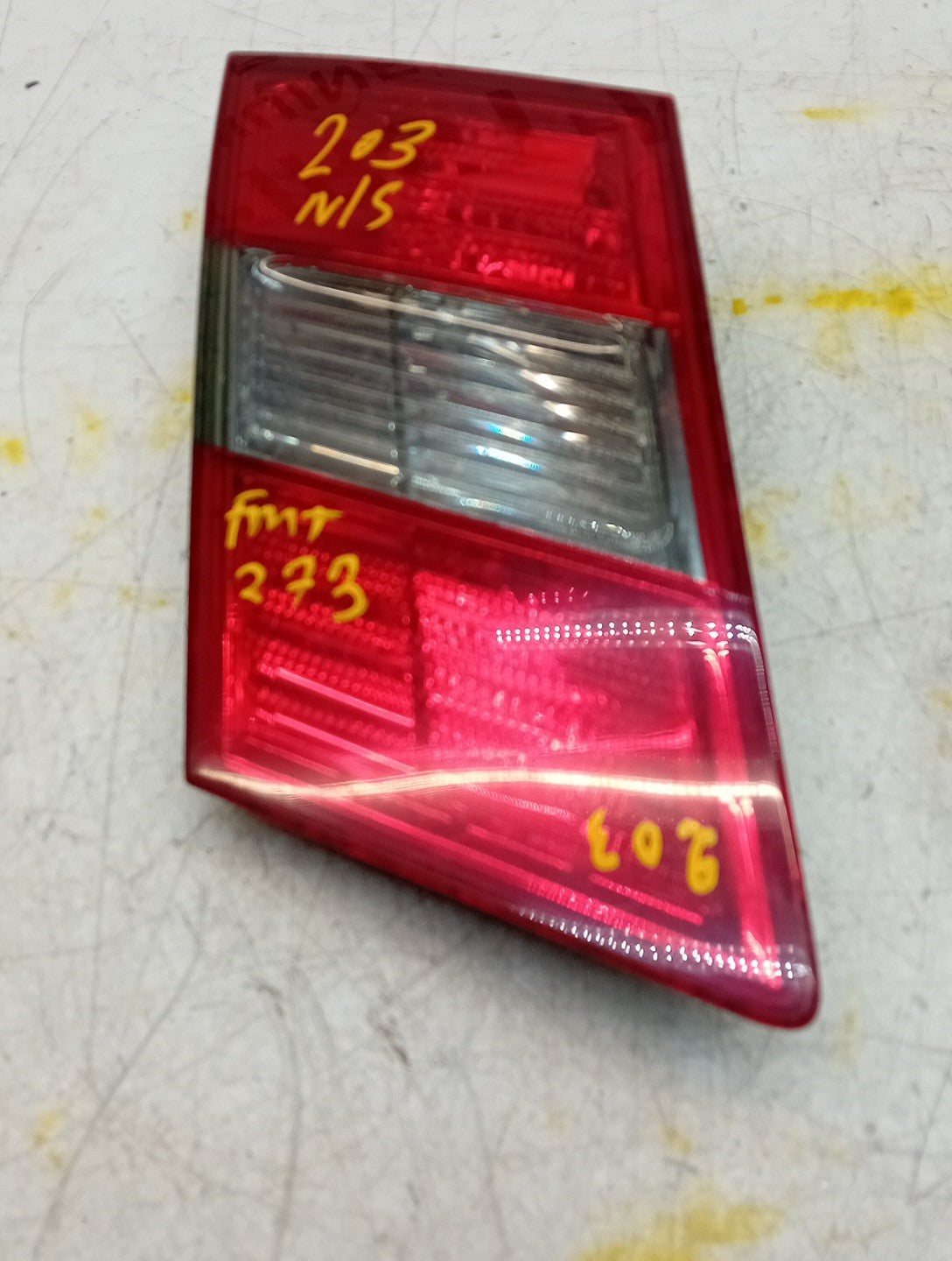 MERCEDES C-CLASS W203 ESTATE PASSENGER LEFT REAR TAIL LIGHT A2038205364 FMT273