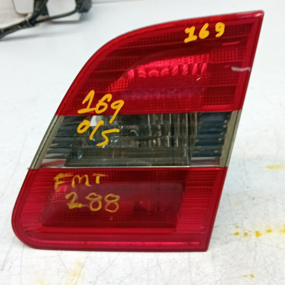 MERCEDES A-CL W169 DRIVER RIGHT  REAR TAIL LIGHT A1698201664 2004-12 FMT288