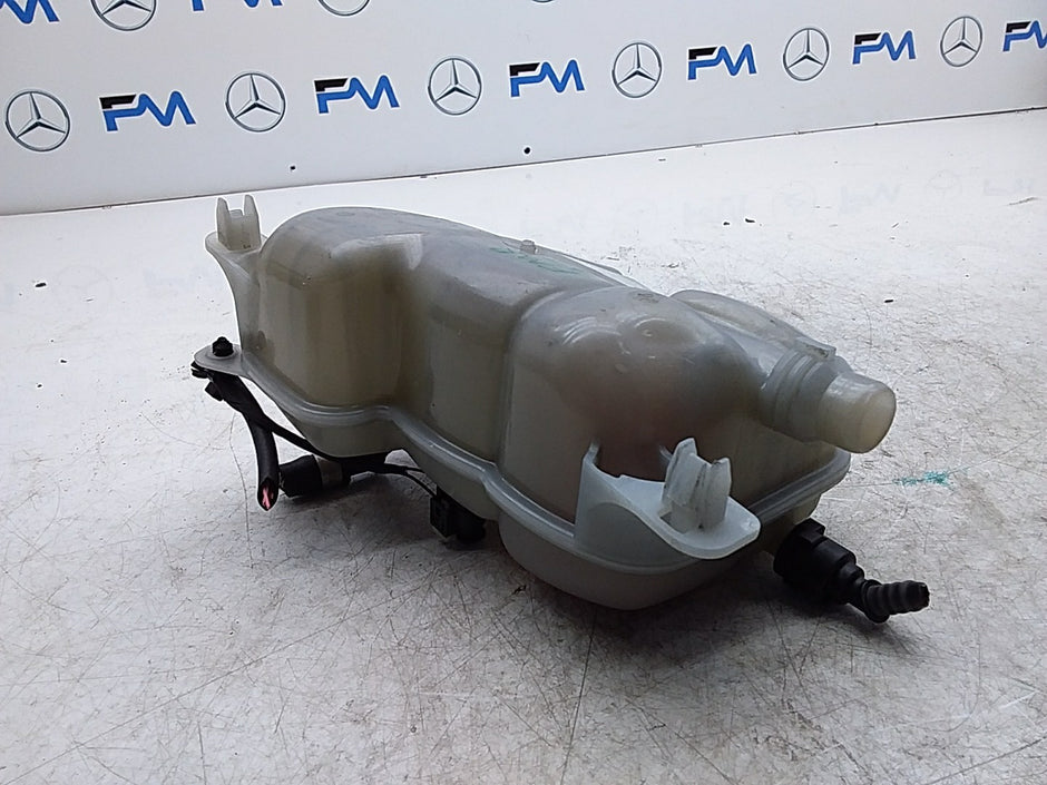MERCEDES BENZ  B-CLASS W247 COOLANT EXPANSION TANK A2475000049 FMR471