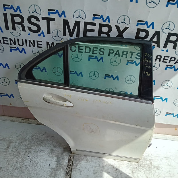 MERCEDES C-CLASS W204 SLN DRIVER REAR DOOR OSR WHITE COMPLETE 2009-2014 FMD436