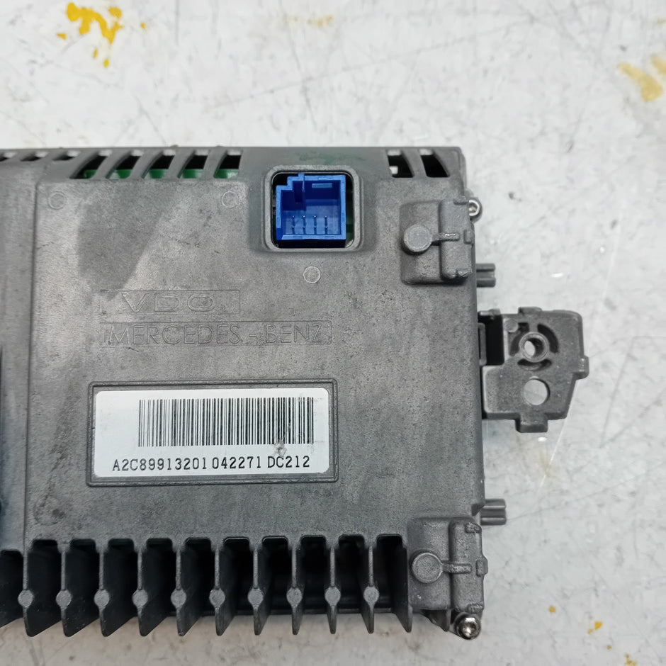 MERCEDES BENZ E-CLASS W212 SAT NAV DISPLAY SCREEN A2129007928 FM001210
