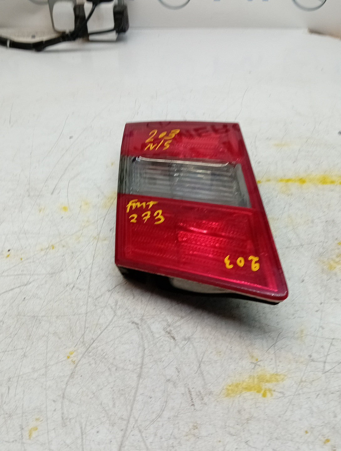 MERCEDES C-CLASS W203 ESTATE PASSENGER LEFT REAR TAIL LIGHT A2038205364 FMT273