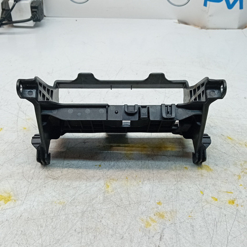 MERCEDES BENZ E-CLASS W213 RADIO STEREO HEAD UNIT BRACKET A2135455900  FM001310