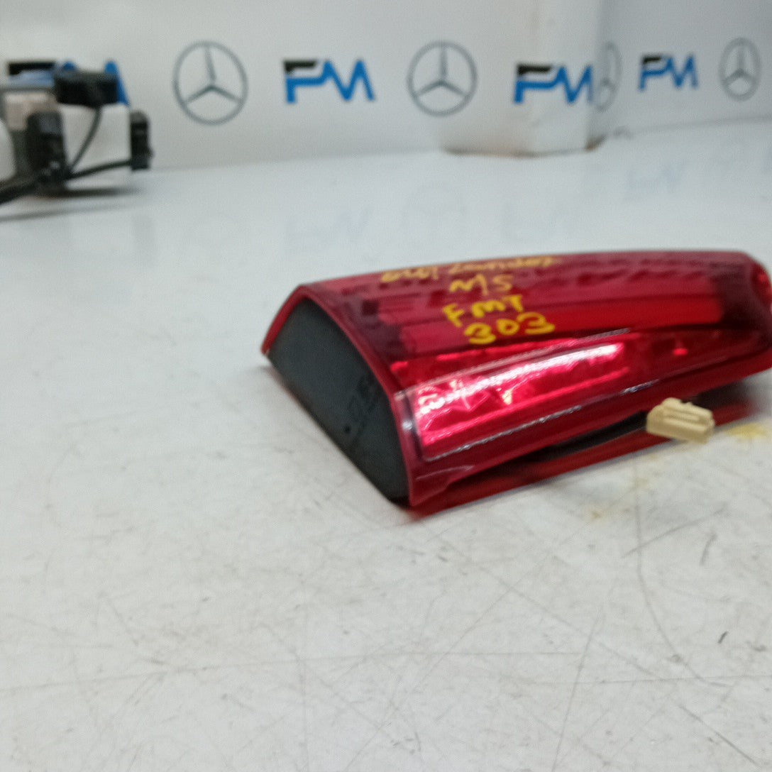 MITSUBISHI OUTLANDER MK3 PASSENGER SIDE LEFT REAR INNER TAIL LIGHT 2013 FMT303