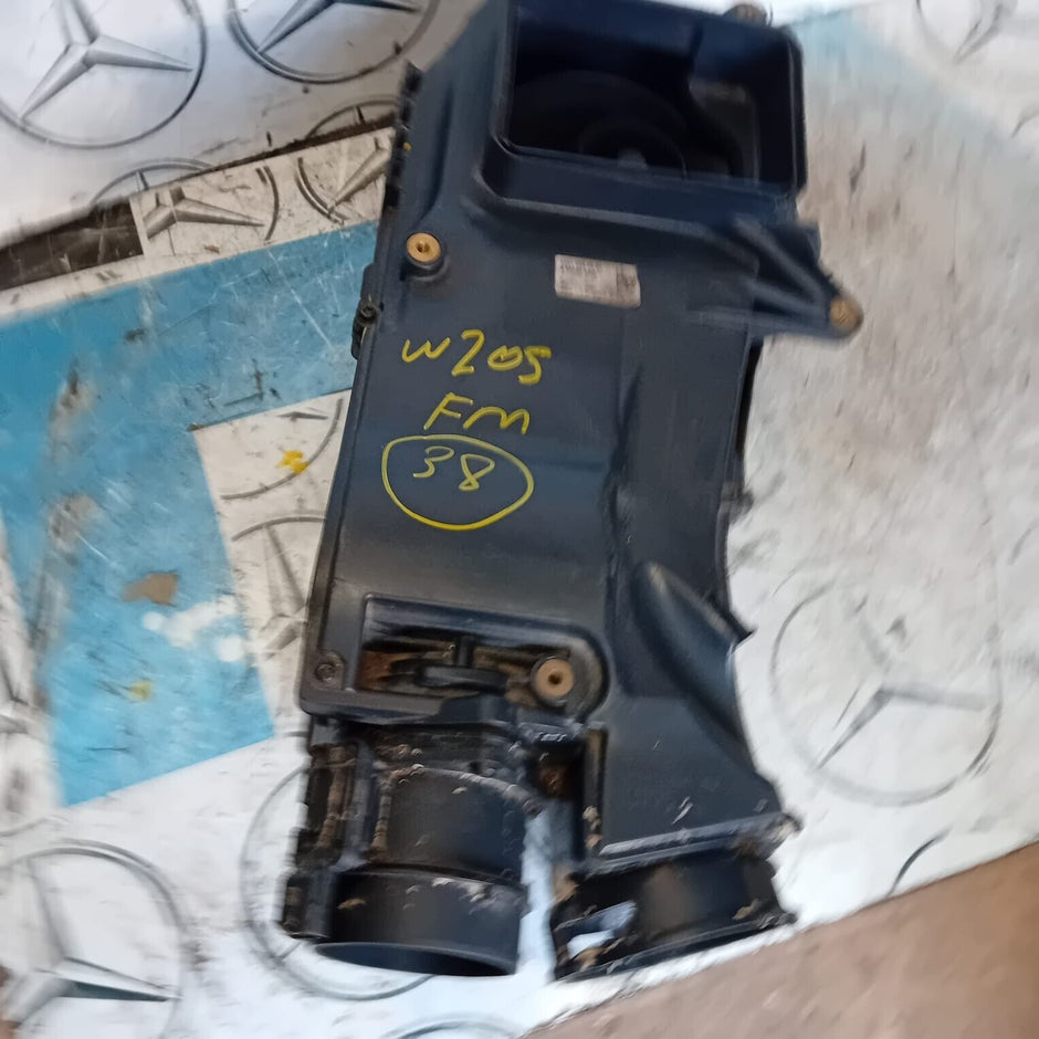 MERCEDES BENZ C CLASS W205 2.1 DIESEL AIR FILTER BOX HOUSING  A6510902501