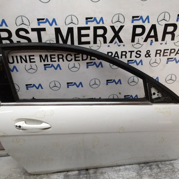 MERCEDES C-CLASS W204 SLN DRIVER FRONT DOOR OSF WHITE 2008-14 COMPLETE FMD544