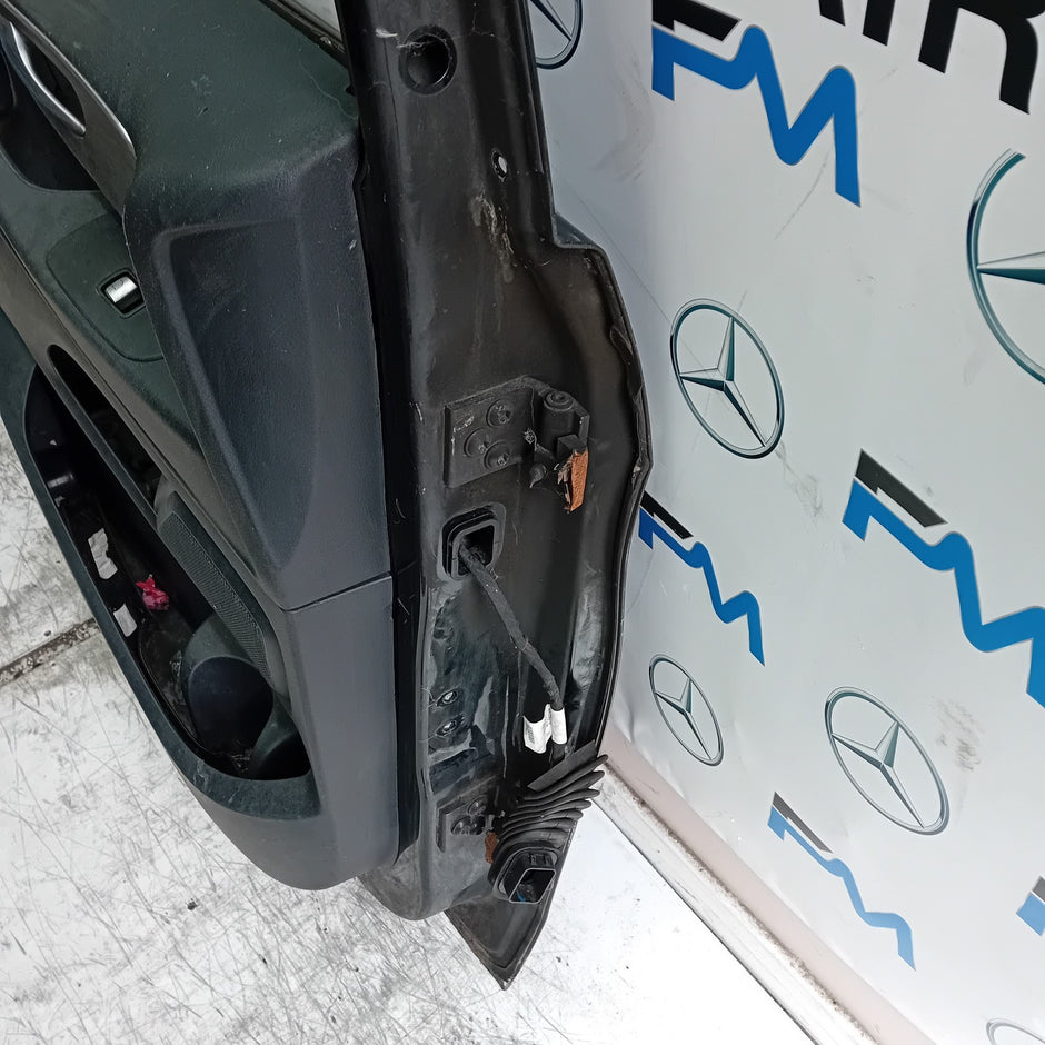 MERCEDES VITO W447 PASSENGER FRONT DOOR NSF BLACK 2014 ON COMPLETE FMD386