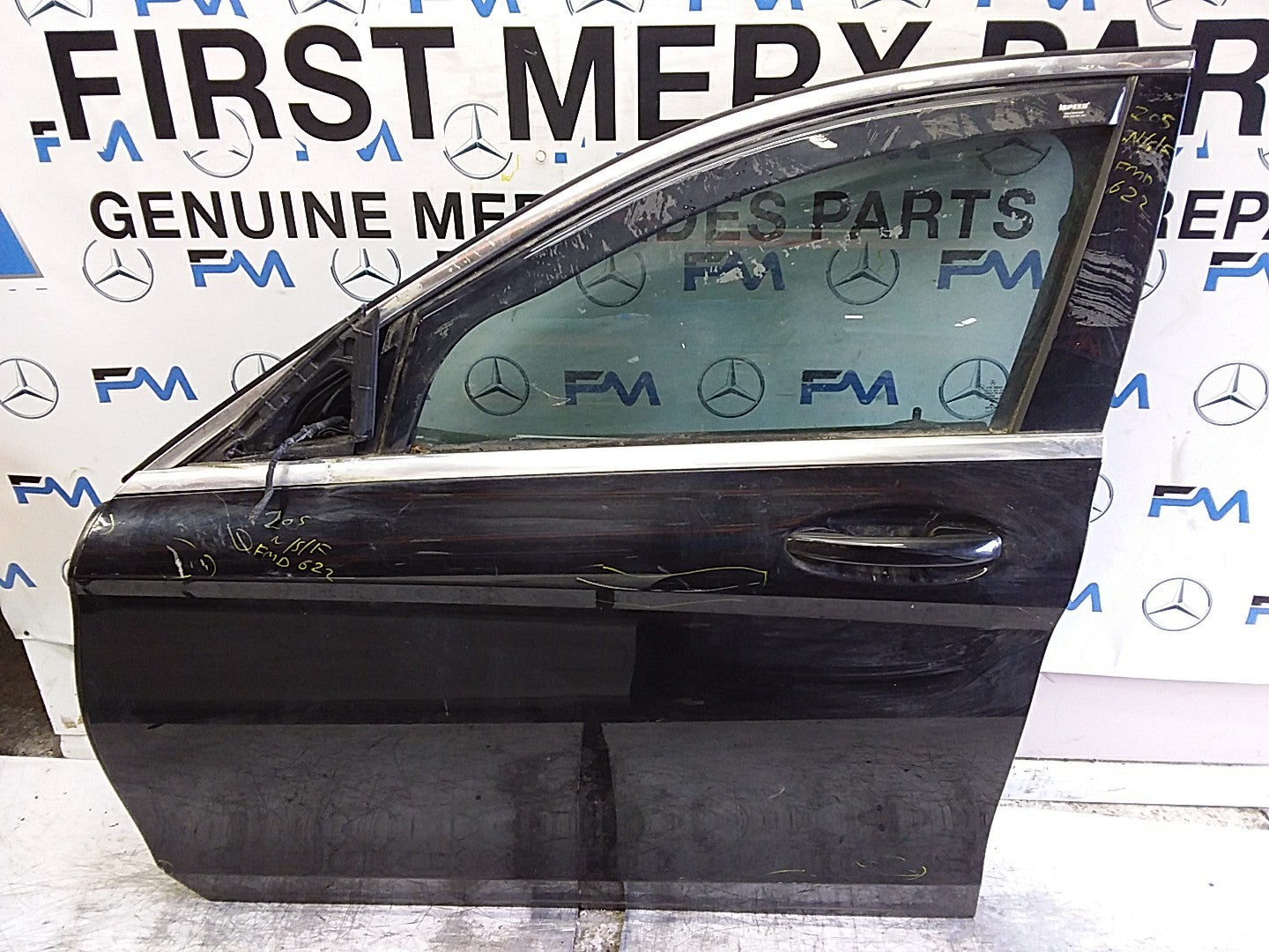MERCEDES C-CLASS W205 SLN PASSENGER FRONT DOOR NSF BLACK 2014-21 COMPLETE FMD622