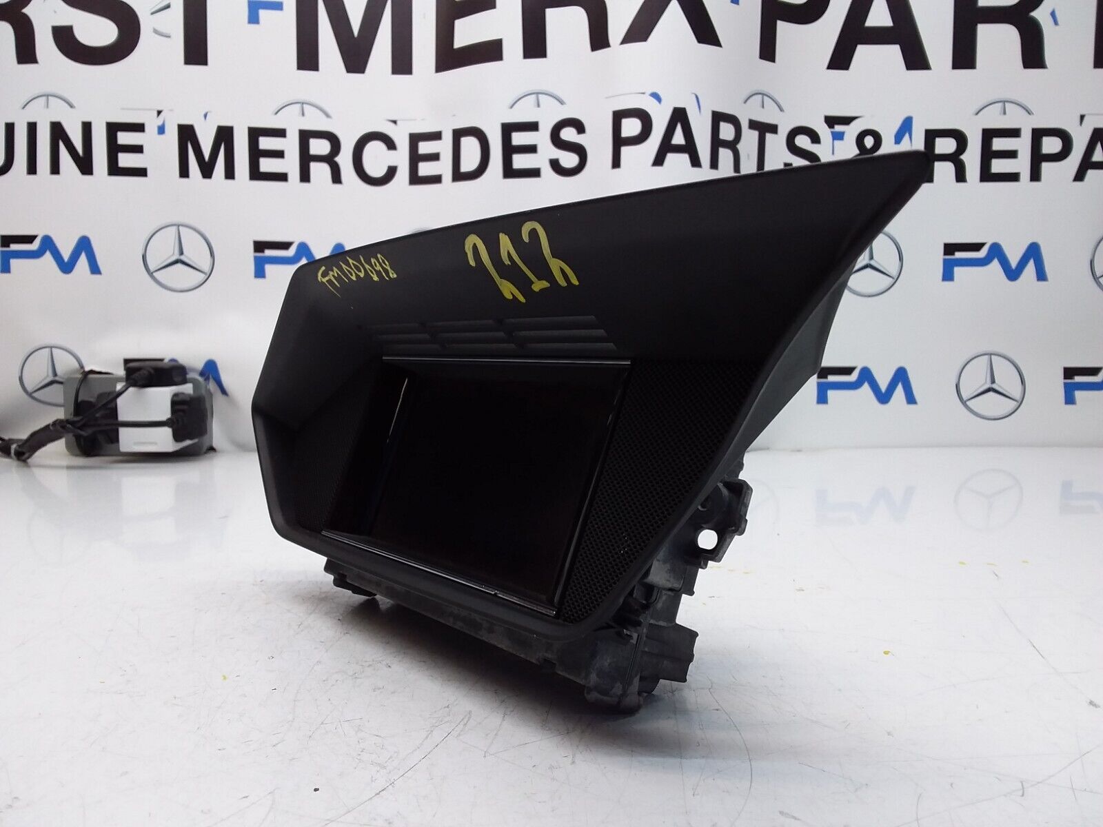 MERCEDES E-CLASS W212 2012 SAT NAV MULTIMEDIA SCREEN A2129004307 FM00698