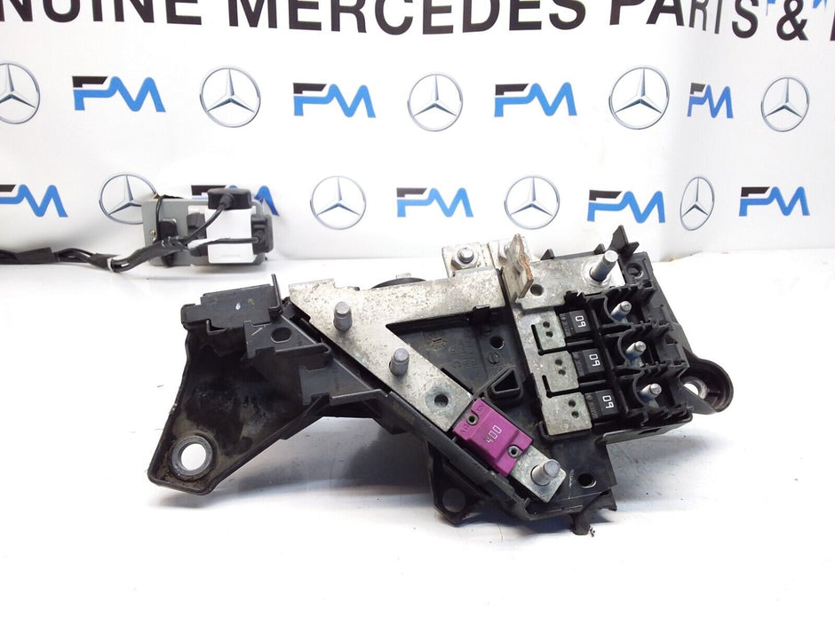 Mercedes C-CLASS W205 Fuse Relay Junction Box A2055402350 FM00390